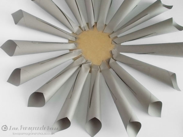 Paper Dahlia Věneček