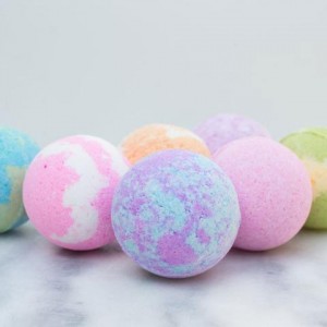 FeelingSmitten-Bath-Bombs_large